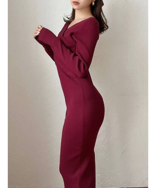 RESEXXY（リゼクシー）の「フロントクロスニットワンピース（ワンピース・レディース・ベージュ/ブラック/ブルー/ワイン・SMALL/MEDIUM）」の4枚目の写真