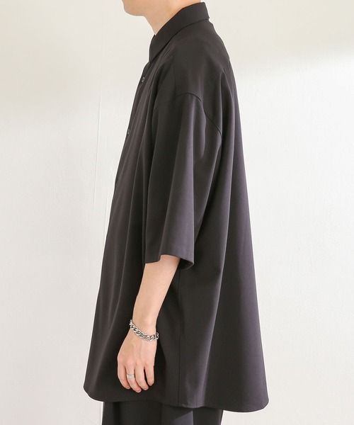 SENSE OF PLACE by URBAN RESEARCH（センスオブプレイスバイアーバンリサーチ）の「『セットアップ対応』 エクストラルーズシャツ(5分袖)（シャツ/ブラウス・メンズ・ホワイト/ブラック/ライトベージュ・MEDIUM/LARGE）」の6枚目の写真