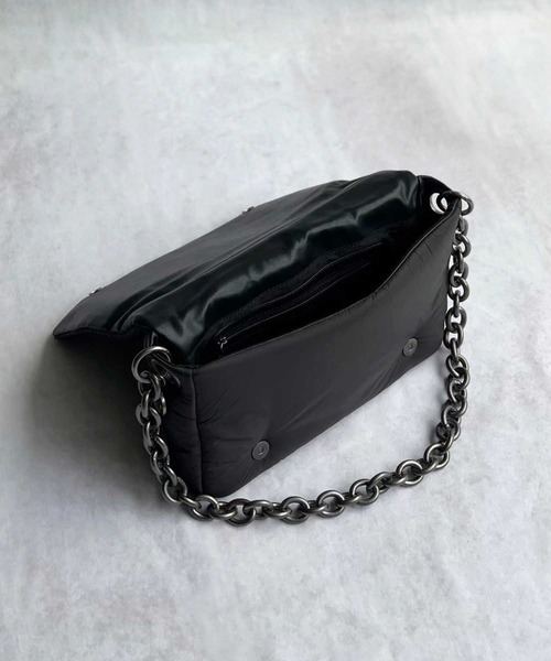 ASH（アッシュ）の「【FLORA】ナイロンハンドバッグ（ハンドバッグ・レディース・ブラック・ONE SIZE）」の5枚目の写真