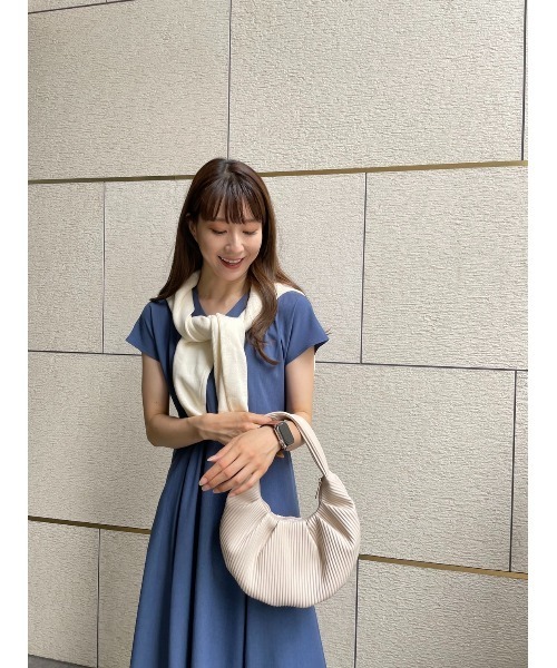 Pierrot(ピエロ)の「フレンチフレアワンピース(ワンピース・レディース・モカ/ネイビー系・M/L)」の10枚目の写真
