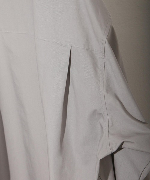 NILWAY（ニルウェイ）の「ベーシックルーズ無地レギュラーカラーシャツ（シャツ/ブラウス・メンズ・カーキ/グレー/ホワイト・MEDIUM/LARGE）」の4枚目の写真