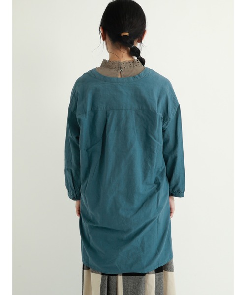 Samansa Mos2（サマンサ モスモス）の「バンドカラーチュニック（シャツ/ブラウス・レディース・チャコール/オレンジ/グリーン/オフホワイト/イエロー/パープル・ﾌﾘ-）」の22枚目の写真