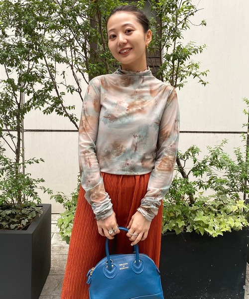 PUBLUX（パブリュクス）の「PUBLUX/パブリュクス ヴィンテージ水彩アート柄シアートップス（Tシャツ/カットソー・レディース・グレイッシュベージュ/レンガ・ﾌﾘ-）」の20枚目の写真