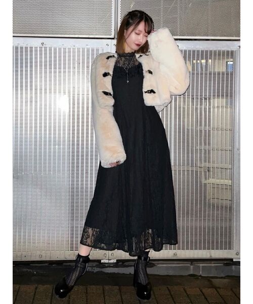 EATME(イートミー)の「フェイクファーショートコート(その他アウター・レディース・ブラック/ベージュ/アイボリー・FREE)」の9枚目の写真