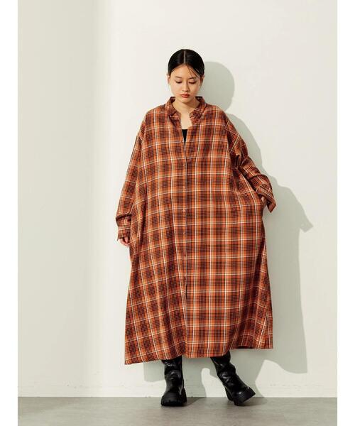 AMERICAN HOLIC（アメリカンホリック）の「チェックフレアシャツワンピース（シャツワンピース・レディース・ベージュ/その他5/テラコッタ・M/L）」の15枚目の写真