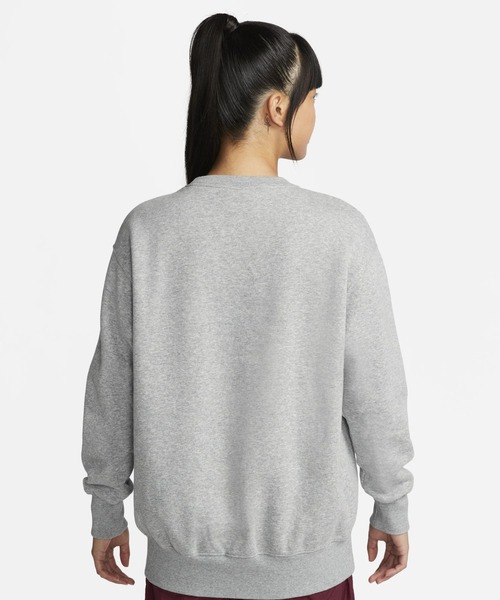 NIKE(ナイキ)の「《セットアップ対応商品》ナイキ スポーツウェア ウィメンズ オーバーサイズド クルーネック スウェットシャツ / Nike Sportswear Women's Oversized Crew-Neck Sweatshirt(スウェット・レディース・グレー系その他/グリーン系その他/ブラック/ネイビー・S/XS/XL/2XL/L/M)」の9枚目の写真