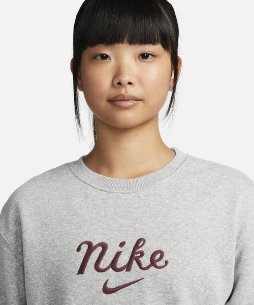 NIKE(ナイキ)の「《セットアップ対応商品》ナイキ スポーツウェア ウィメンズ オーバーサイズド クルーネック スウェットシャツ / Nike Sportswear Women's Oversized Crew-Neck Sweatshirt(スウェット・レディース・グレー系その他/グリーン系その他/ブラック/ネイビー・S/XS/XL/2XL/L/M)」の10枚目の写真