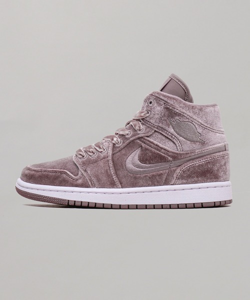NIKE WMNS AIR JORDAN 1 MID SE DQ8397-500