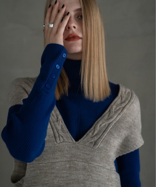 TODAYFUL - 新品◎willfully アームボタンタートルネックニット　グレー WILLFULLY（ウィルフリー）の「arm botton turtle rib knit