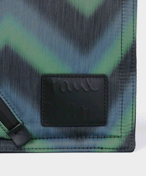 売切間近！*Paul Smith* オブジェクトプリント ショルダーバッグ 売切間近！*Paul Smith* オブジェクトプリント ショルダーバッグ