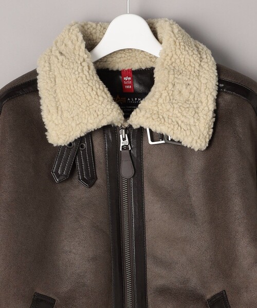 Alpha Industries（アルファインダストリーズ）の「【WEB限定】ALPHA/アルファ　W FAKEMOUTON　B-3/フェイクムートンB-3（その他アウター・レディース・ブラウン/ブラック・MEDIUM/SMALL）」の4枚目の写真
