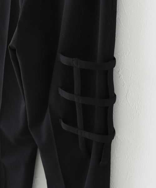TAKAHIROMIYASHITATheSoloIst.(タカヒロミヤシタザソロイスト)の「【TAKAHIROMIYASHITATheSoloist. 】BONDAGE SLACKS(スラックス・メンズ・ブラック・46/48)」の17枚目の写真