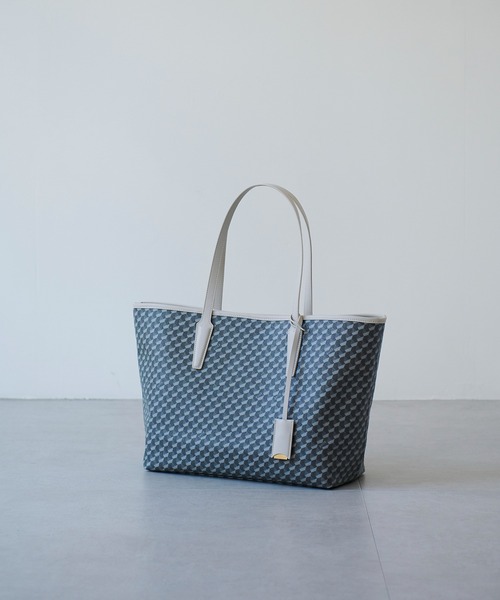 E'POR（エポール）の「【E'POR】【A4対応】MONOGRAM BAG Large（トートバッグ・レディース・ベージュ/ブラック/チャコールグレー・FREE）」の4枚目の写真
