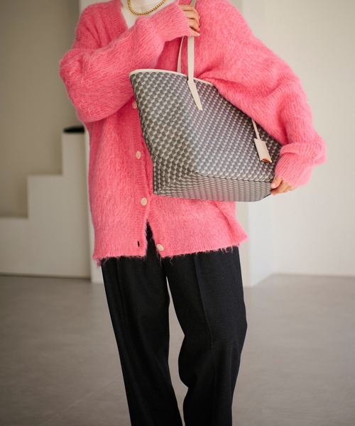 E'POR（エポール）の「【E'POR】【A4対応】MONOGRAM BAG Large（トートバッグ・レディース・ベージュ/ブラック/チャコールグレー・FREE）」の21枚目の写真