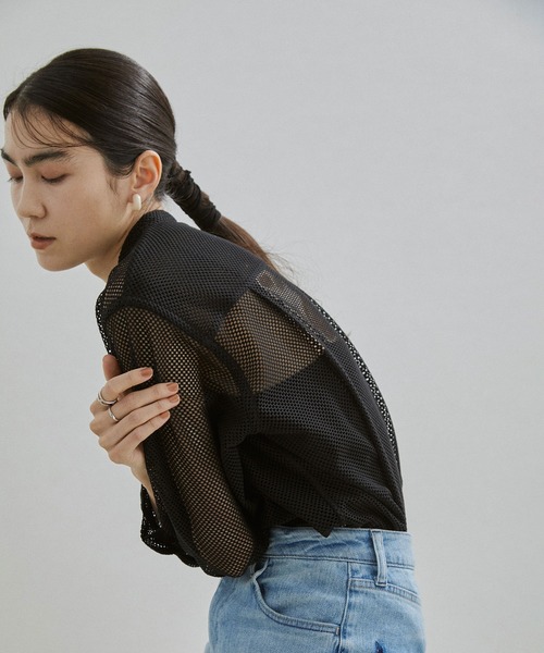 SALON adam et rope'(サロン アダム エ ロペ)の「【WEB限定】メッシュバンドカラーシアーシャツ(シャツ/ブラウス・レディース・ブラック/オフホワイト/ミント・FREE)」の5枚目の写真