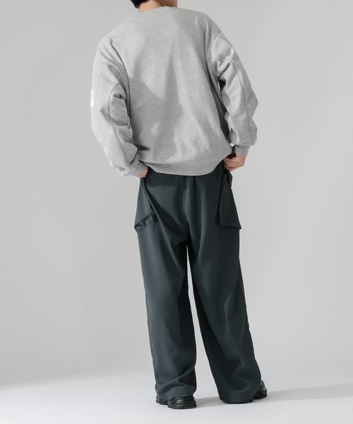 Adoon plain(アドーンプレーン)の「【Adoon plain】サイドモチーフ切り替えスウェット(スウェット・メンズ・ブラック/杢グレー・MEDIUM/LARGE)」の21枚目の写真