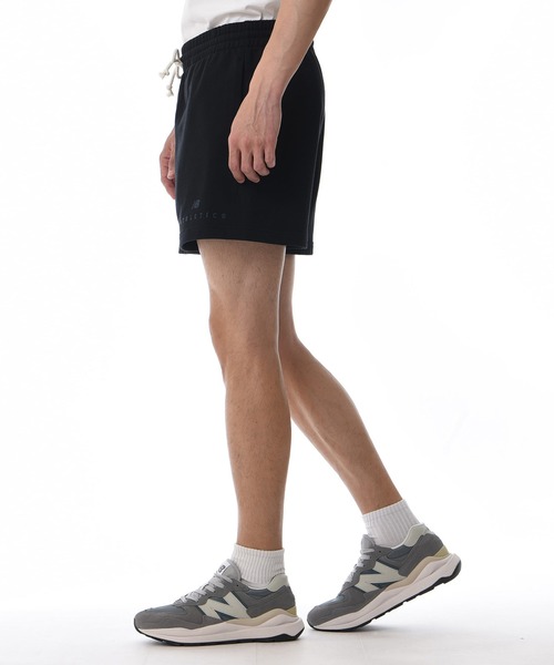 NEW BALANCE(ニューバランス)の「NB Athletics Warped クラシックス スウェットショーツ(スウェットパンツ・メンズ・アイボリー/バーガンディー/ブラック・0/1/3/2/4/5)」の4枚目の写真