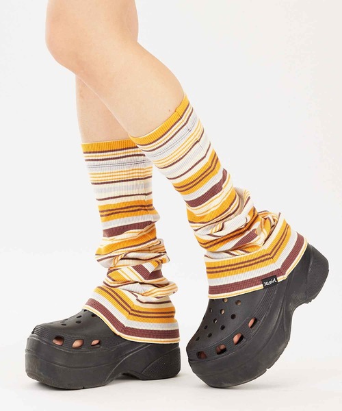 X-girl(エックスガール)の「STRIPED LEG WARMER(レッグウォーマー・レディース・ブラック/ブラウン/ブルー・ONE SIZE)」の3枚目の写真