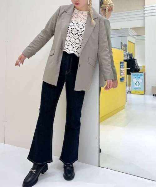 FOREVER 21（フォーエバー トゥエンティーワン）の「【FEMININE】カットレースプルオーバー（その他トップス・レディース・ブラック/ホワイト・FREE）」の10枚目の写真