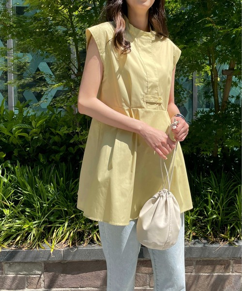 Meli rich(メリーリッチ)の「バンドカラーフレアチュニックシャツ(シャツ/ブラウス・レディース・グリーン/ライトイエロー/オフホワイト/ブラック・MEDIUM)」の21枚目の写真