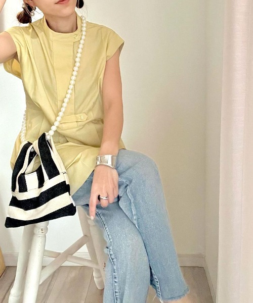 Meli rich(メリーリッチ)の「バンドカラーフレアチュニックシャツ(シャツ/ブラウス・レディース・グリーン/ライトイエロー/オフホワイト/ブラック・MEDIUM)」の5枚目の写真