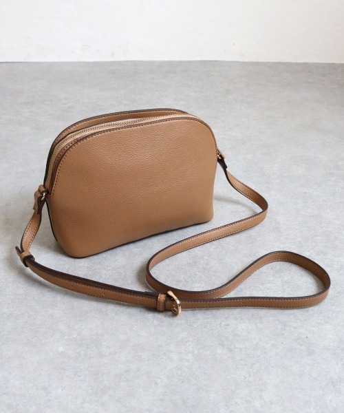 ☆日本未上陸*ALDO*新作*ラウンドショルダーバッグ/BROWN☆ セール】ゴールドバックル ラウンドショルダーバック