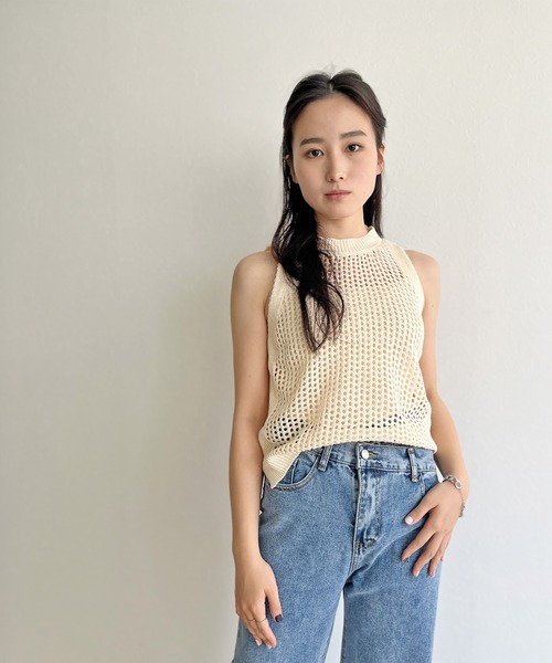 ISOOK(アイスー)の「【ZOZO限定】Sleeveless mesh knit / スリーブレスメッシュニット(タンクトップ・レディース・アイボリー・FREE)」の6枚目の写真