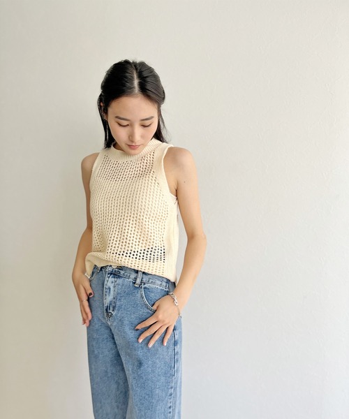 ISOOK(アイスー)の「【ZOZO限定】Sleeveless mesh knit / スリーブレスメッシュニット(タンクトップ・レディース・アイボリー・FREE)」の13枚目の写真
