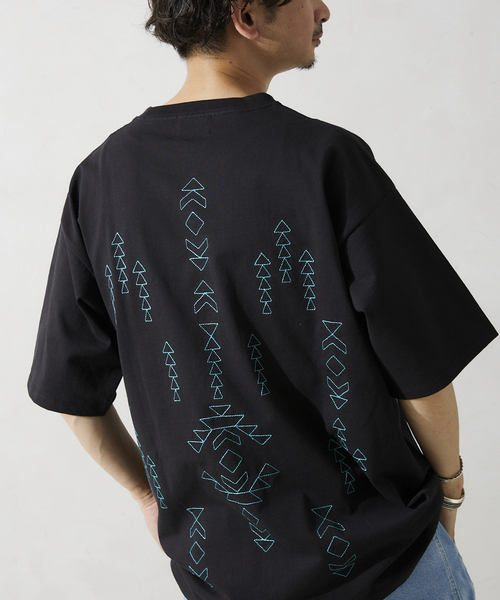 PENDLETON(ペンドルトン)の「【PENDLETON / ペンドルトン】別注 バックプリントパターン刺繍Tシャツ(Tシャツ/カットソー・メンズ・オートミール/ブラック系その他/ブラック/アイボリー・MEDIUM/LARGE)」の17枚目の写真