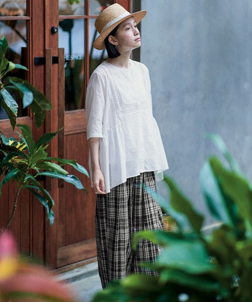 Sunny clouds(サニークラウズ)の「サニークラウズ 透かしレースブラウス〈レディース〉(シャツ/ブラウス・レディース・ホワイト・MEDIUM/LARGE/X-LARGE/XX-LARGE/NM)」の5枚目の写真