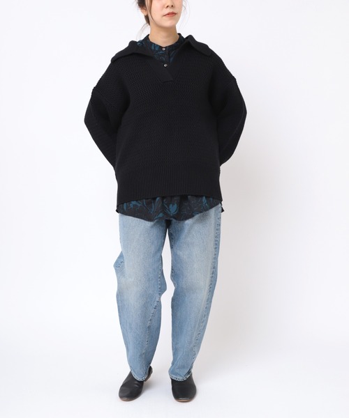 RNA-N（アールエヌエーエヌ）の「K2635 襟付きスキッパーニットプルオーバー（ニット/セーター・レディース・キナリ/ブラウン/ブラック・MEDIUM）」の6枚目の写真