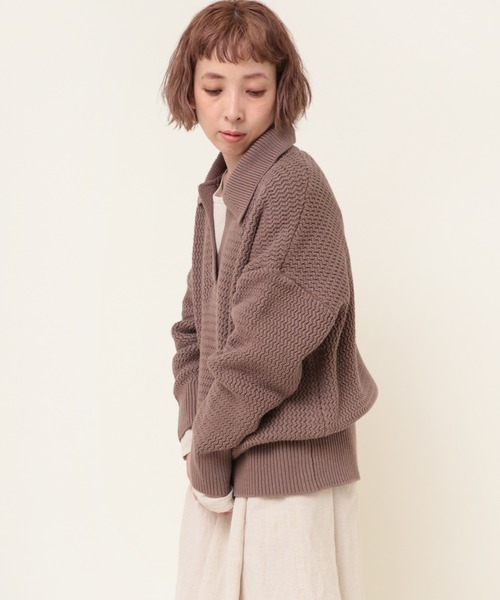 RNA-N（アールエヌエーエヌ）の「K2635 襟付きスキッパーニットプルオーバー（ニット/セーター・レディース・キナリ/ブラウン/ブラック・MEDIUM）」の9枚目の写真