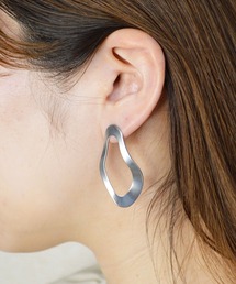 BROTHERHOOD | 【earyear】ニュアンス オーバル プレート ピアス(ピアス（両耳用）)