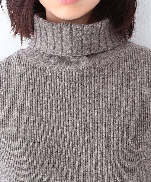 BEAMS BOY（ビームスボーイ）の「BEAMS BOY / 7ゲージ タートルニットワンピース（ワンピース・レディース・グレー/ネイビー・ONE SIZE）」の9枚目の写真