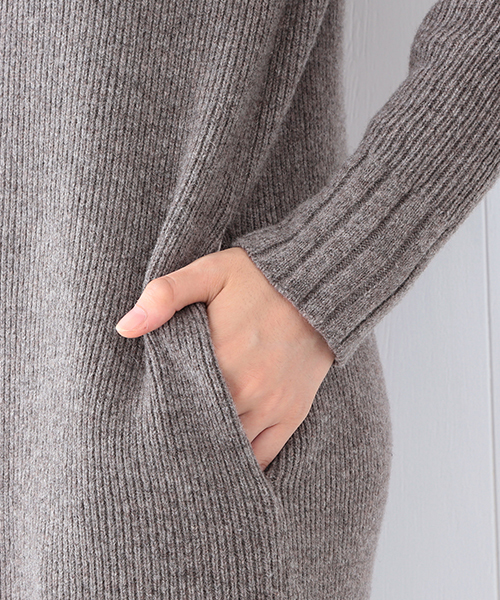 BEAMS BOY（ビームスボーイ）の「BEAMS BOY / 7ゲージ タートルニットワンピース（ワンピース・レディース・グレー/ネイビー・ONE SIZE）」の11枚目の写真