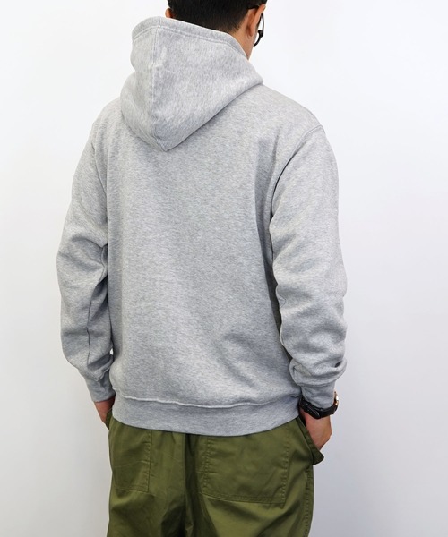 Burner(バーナー)の「【GROOVY STORE】ロゴプリントプルオーバーフーディ裏起毛(パーカー・メンズ・ブラック/杢グレー/バーガンディー/カーキ/グレイッシュベージュ/ホワイト/ライトブラック/ブルー・M/L/LL)」の16枚目の写真