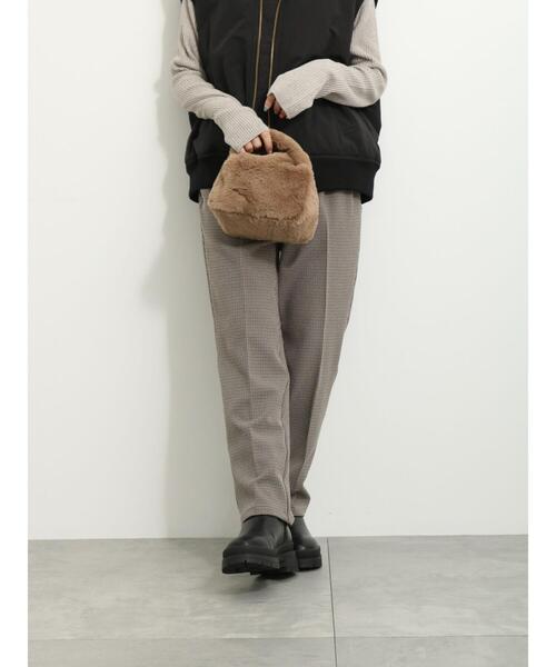 Samansa Mos2 blue（サマンサモスモスブルー）の「【吸湿発熱】マルチスタイルテーパードパンツ（その他パンツ・レディース・チャコールグレー/カーキ/キャメル/キナリ/ベージュ/ネイビー/ブラック・S/L/M/SS）」の5枚目の写真