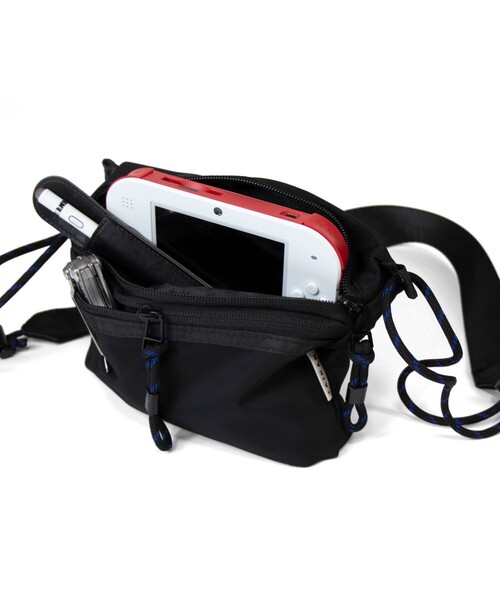 TAIKAN（テイケン）の「限定展開 TAIKAN/テイケン SACOCHE SMALL / サコッシュスモール / ボディバッグ ミニバッグ（ボディバッグ/ウエストポーチ・メンズ・イエロー/ベージュ/ブラック/グリーン/サックスブルー/ラベンダー/ブルーグリーン/オリーブ・ONE SIZE）」の10枚目の写真