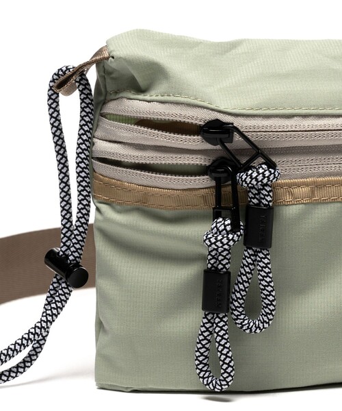 TAIKAN（テイケン）の「限定展開 TAIKAN/テイケン SACOCHE SMALL / サコッシュスモール / ボディバッグ ミニバッグ（ボディバッグ/ウエストポーチ・メンズ・イエロー/ベージュ/ブラック/グリーン/サックスブルー/ラベンダー/ブルーグリーン/オリーブ・ONE SIZE）」の19枚目の写真