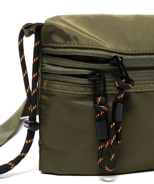 TAIKAN（テイケン）の「限定展開 TAIKAN/テイケン SACOCHE SMALL / サコッシュスモール / ボディバッグ ミニバッグ（ボディバッグ/ウエストポーチ・メンズ・イエロー/ベージュ/ブラック/グリーン/サックスブルー/ラベンダー/ブルーグリーン/オリーブ・ONE SIZE）」の22枚目の写真