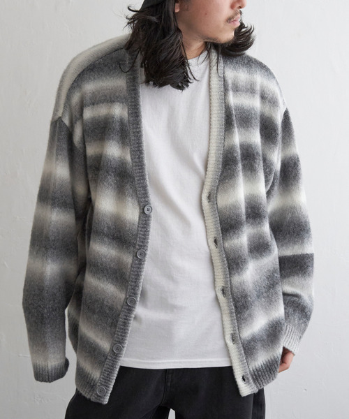 VENCEEXCHANGE（ヴァンスエクスチェンジ）の「総柄ニットVカーディガン（カーディガン/ボレロ・メンズ・グレー系その他/ネイビー/ホワイト/ブルー/マスタード/ブラック/ダークグリーン/ベージュ/チャコールグレー/ターコイズブルー・L/M）」の20枚目の写真