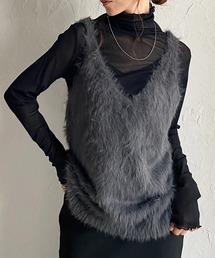 She's Closet（シーズクローゼット）の「オーバーサイズ深Vネックフェザーヤーンシャギーニットベスト（ベスト・レディース）」
