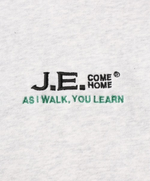 JIEDA(ジエダ)の「JE EMBROIDERY SWEAT CREW(スウェット・メンズ・ブラック/グレー・1/2)」の5枚目の写真