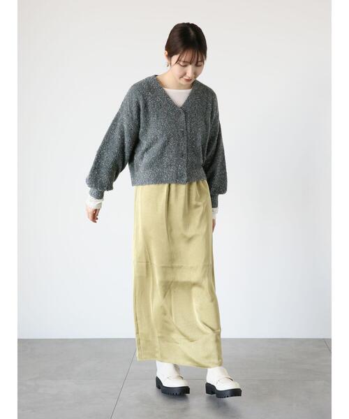 Te chichi TERRASSE(テチチテラス)の「袖口ギャザーベロアトップス(Tシャツ/カットソー・レディース・ブラック/オフホワイト/グレー・F)」の7枚目の写真