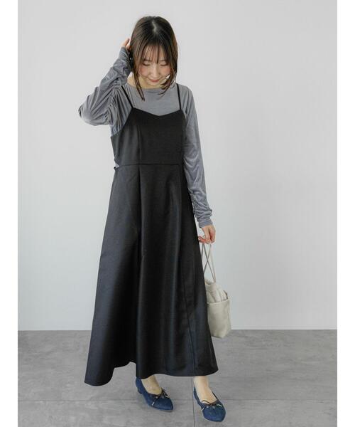 Te chichi TERRASSE(テチチテラス)の「袖口ギャザーベロアトップス(Tシャツ/カットソー・レディース・ブラック/オフホワイト/グレー・F)」の9枚目の写真