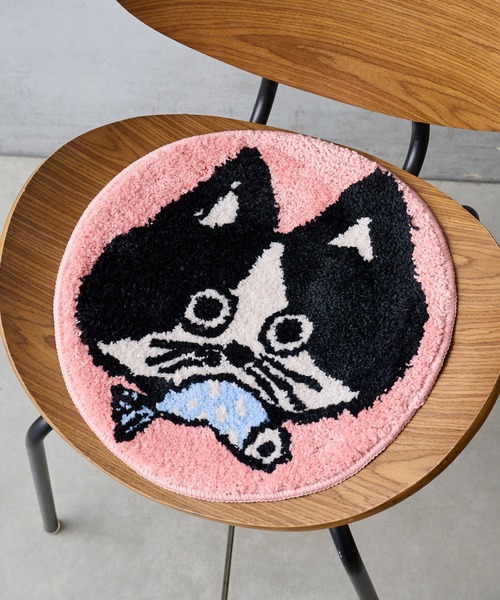 BIRTHDAY BAR(バースデイバー)の「【みやぎちか×BIRTHDAY BAR】ラウンドチェアマット(ラグ/マット・レディース・ピンク/ブルー/グレー・フリー)」の3枚目の写真