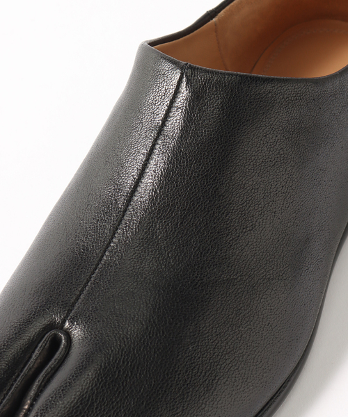 Maison Margiela(メゾンマルジェラ)の「【MAISON MARGIELA / メゾン マルジェラ】TABI Babouche(スリッポン・メンズ・ブラック・42/43/41)」の8枚目の写真