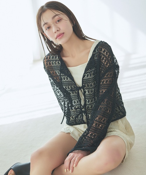 mysty woman（ミスティウーマン）の「【WEB限定】透かし編みリボンカーディガン  113918（カーディガン/ボレロ・レディース・ブラック/オフホワイト/オレンジ・FREE）」の20枚目の写真