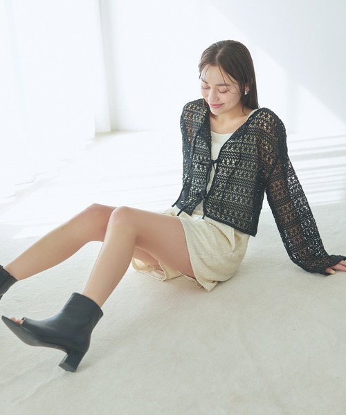 mysty woman（ミスティウーマン）の「【WEB限定】透かし編みリボンカーディガン  113918（カーディガン/ボレロ・レディース・ブラック/オフホワイト/オレンジ・FREE）」の19枚目の写真