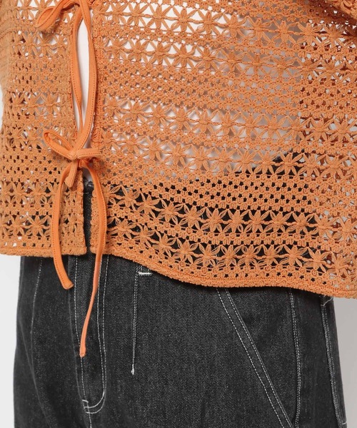 mysty woman（ミスティウーマン）の「【WEB限定】透かし編みリボンカーディガン  113918（カーディガン/ボレロ・レディース・ブラック/オフホワイト/オレンジ・FREE）」の17枚目の写真